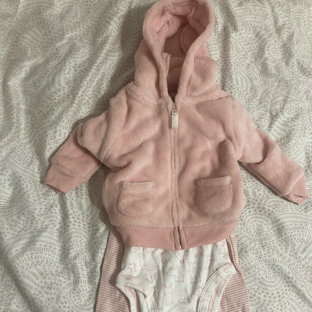 Carter’s 3 Piece Pink Animal Set With Fuzzy Hoodie